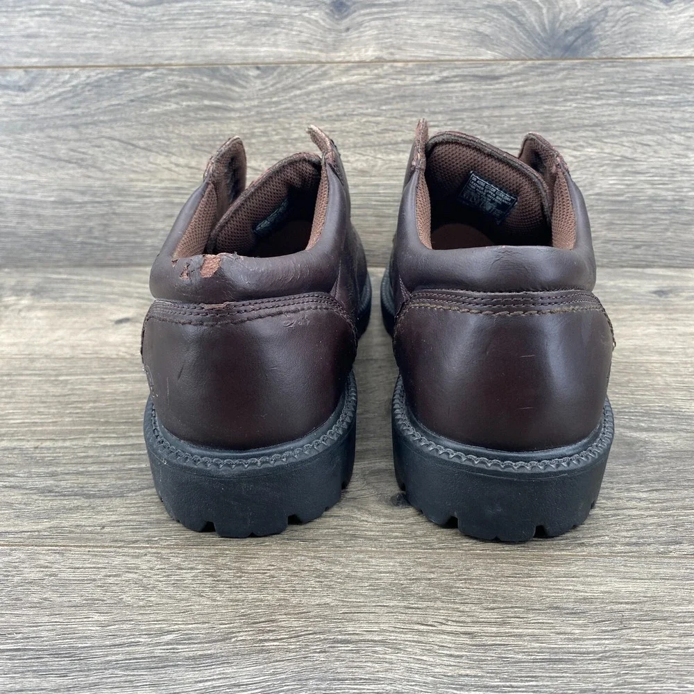 Skechers Relaxed Fit Work Shoes Mens 11 Brown Leather Slip Resistant 4096